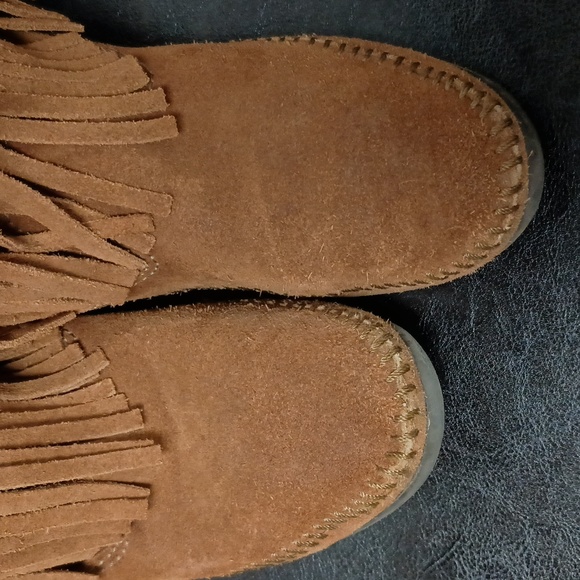 Minnetonka Fringe Brown Boots/moccasins Youth or petite Women Suede - Picture 2 of 5